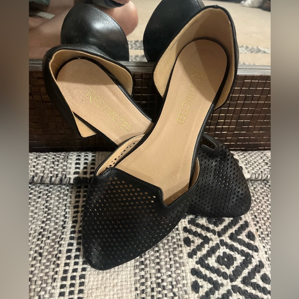 Black flats